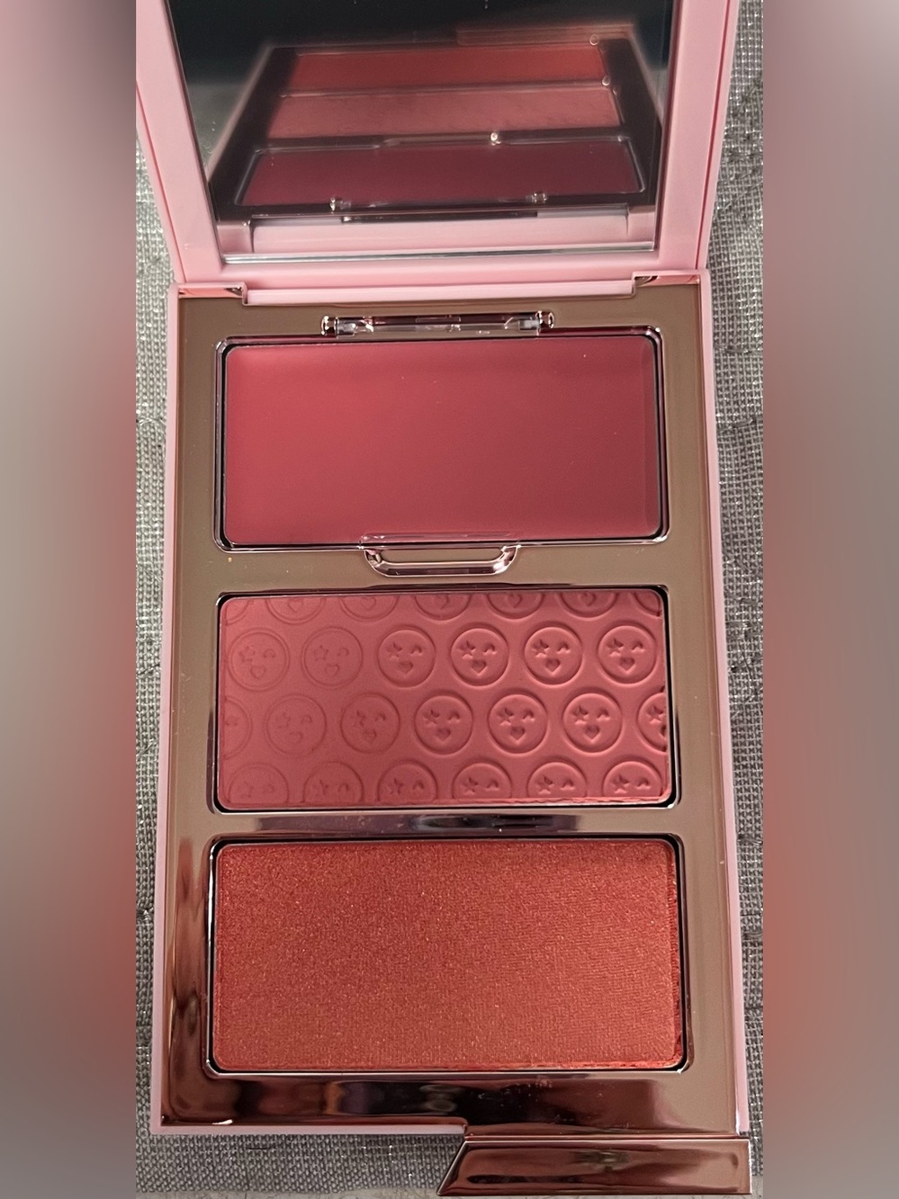 NWT One Size Cheek Clapper 3D Blush Trio in Phat Ass